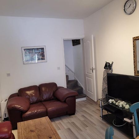 En-Suit On Chilwell Street Nottingham Bagian luar foto
