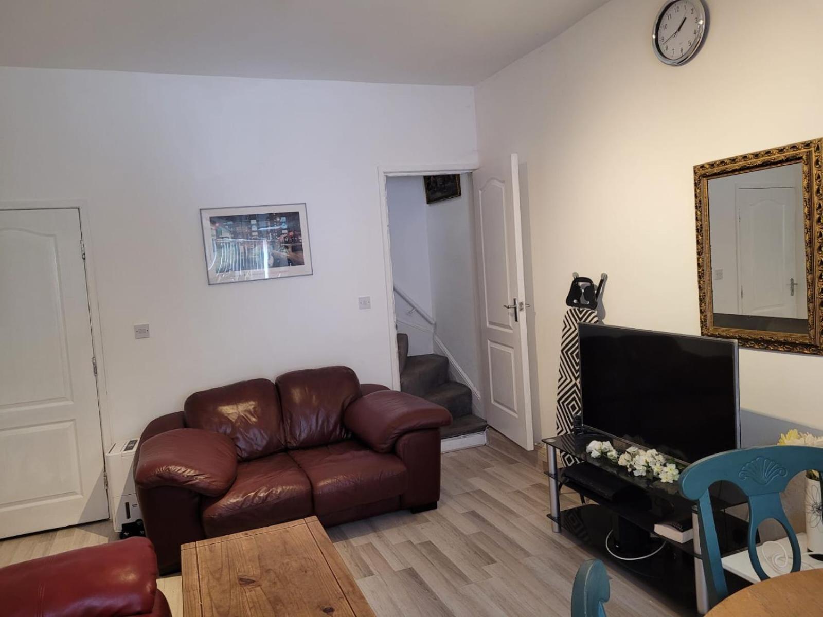 En-Suit On Chilwell Street Nottingham Bagian luar foto